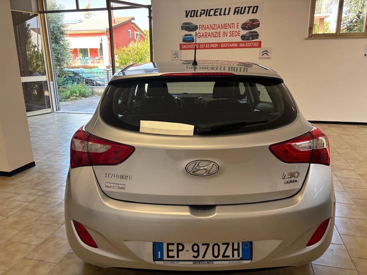 HYUNDAI I30 ANNO 2013 DS 1.6 AUTOMATICA ADATTA NEOPATENTATI KM 64 MILA