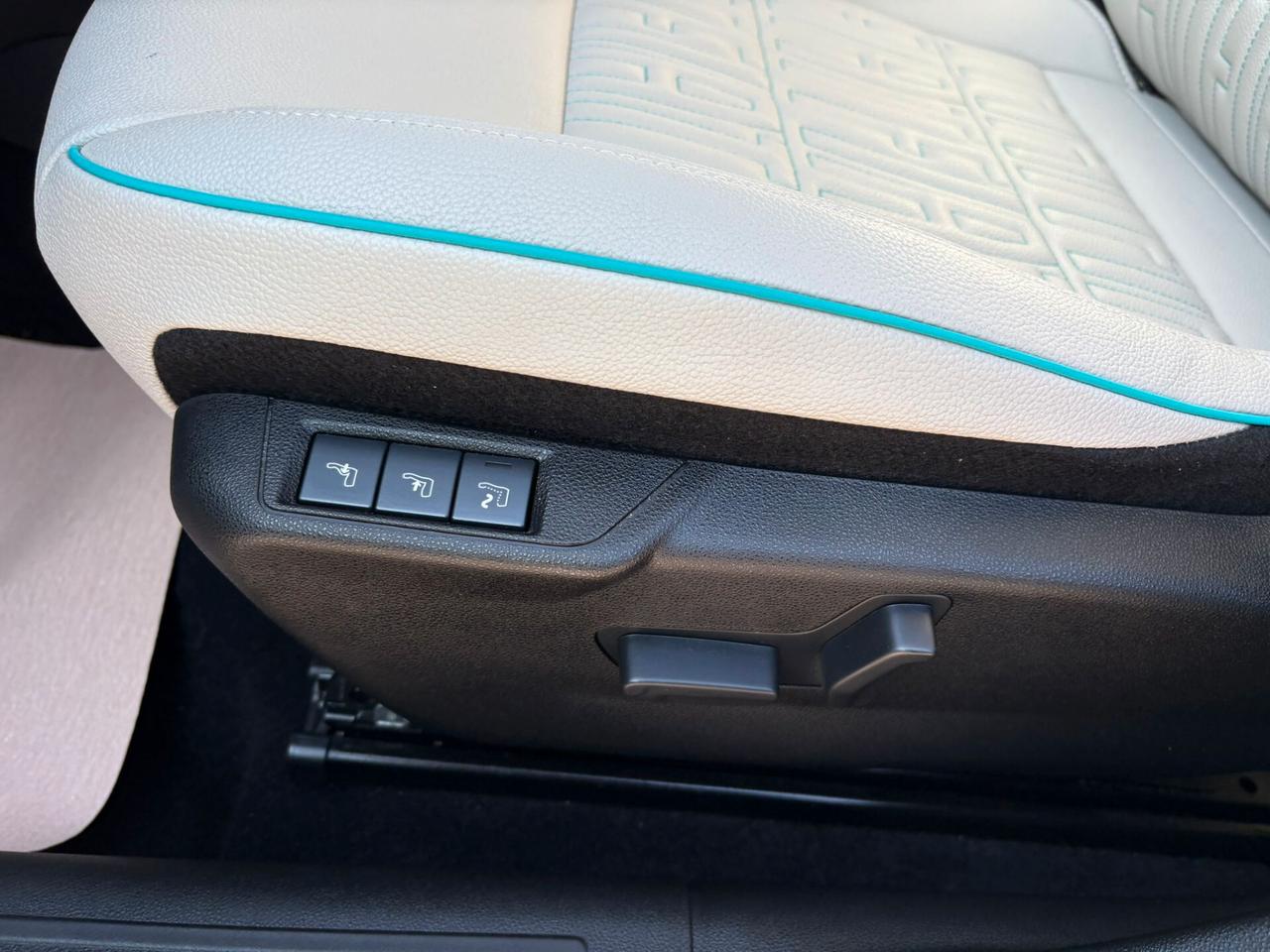 Fiat 600 Hybrid 110 CV DCT MHEV La Prima