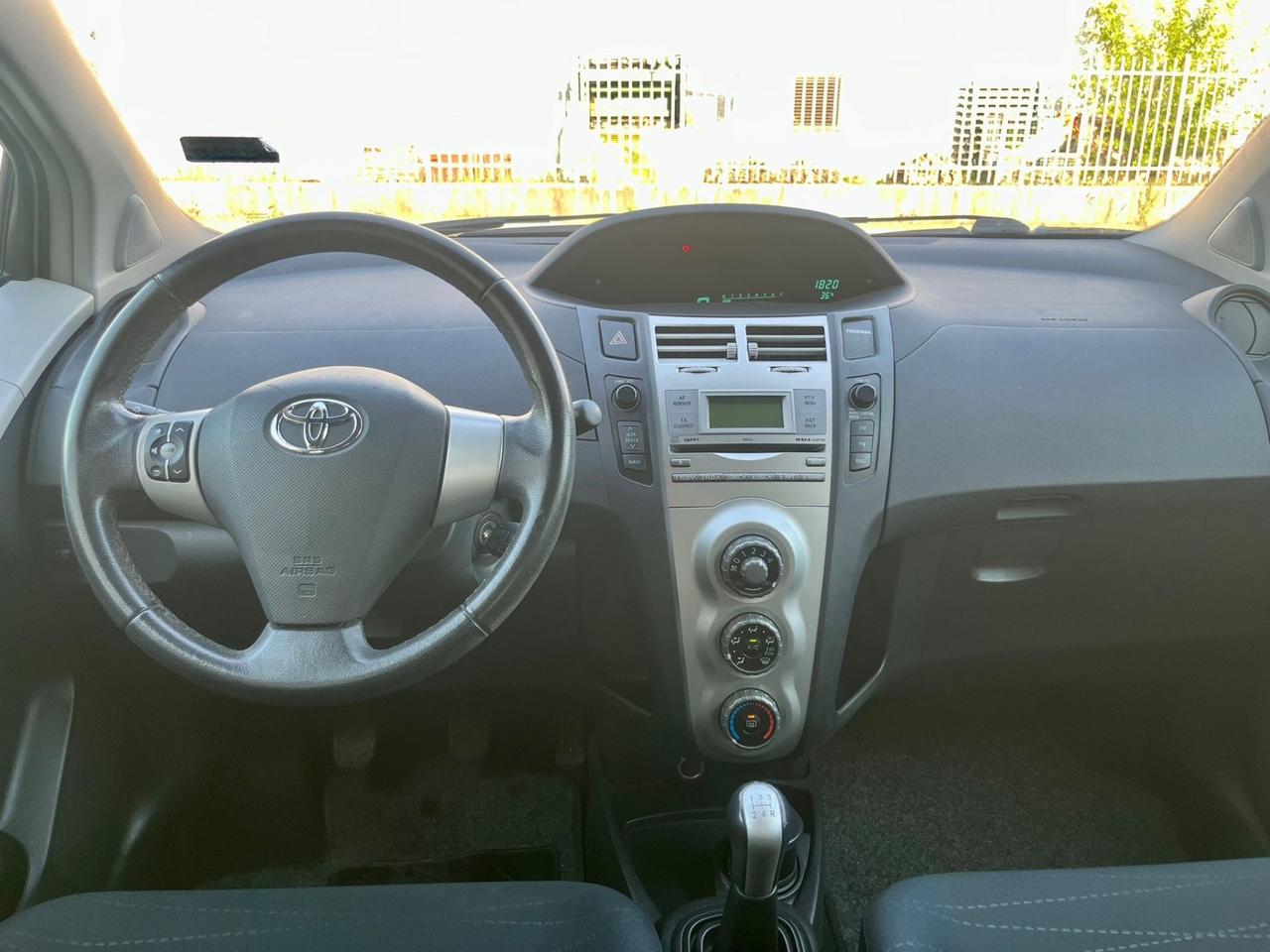Toyota Yaris 1.3benz 2008 138.000km per neopatentati