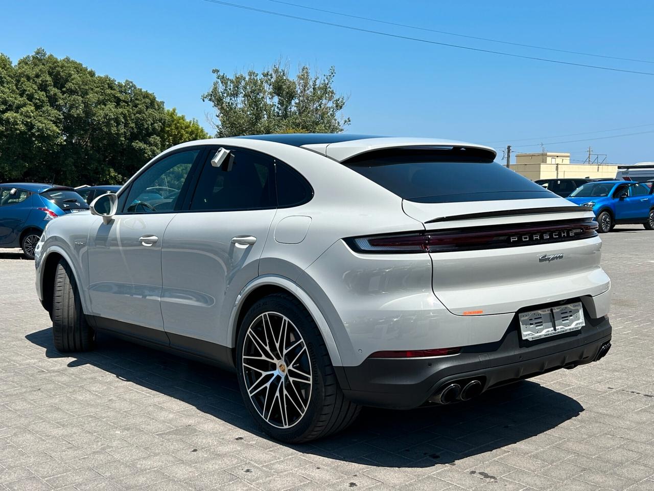 Porsche Cayenne Coupe 3.0 e-hybrid tiptronic MY24 KM 0