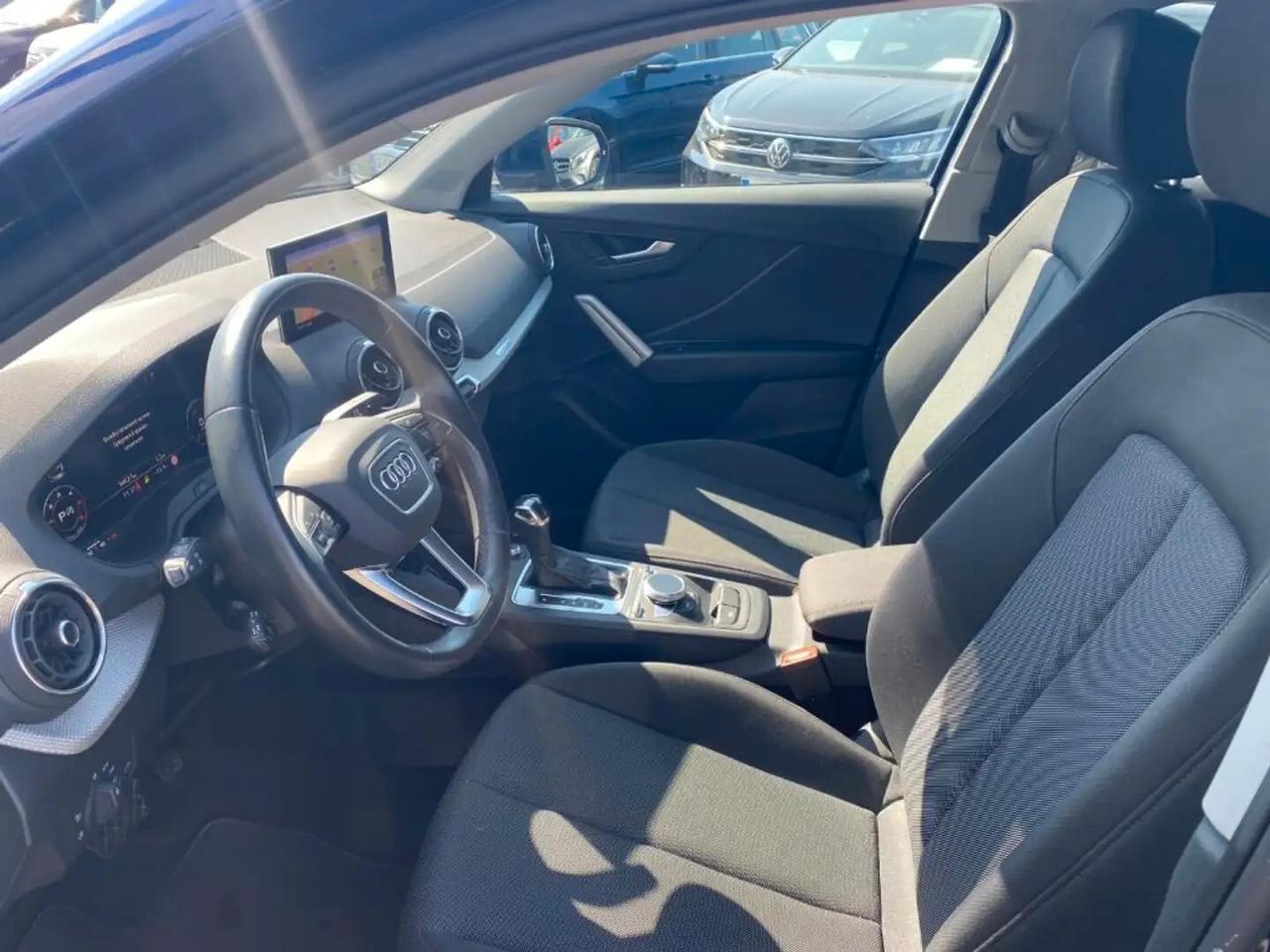 Audi Q2 35 TDI quattro S tronic Business