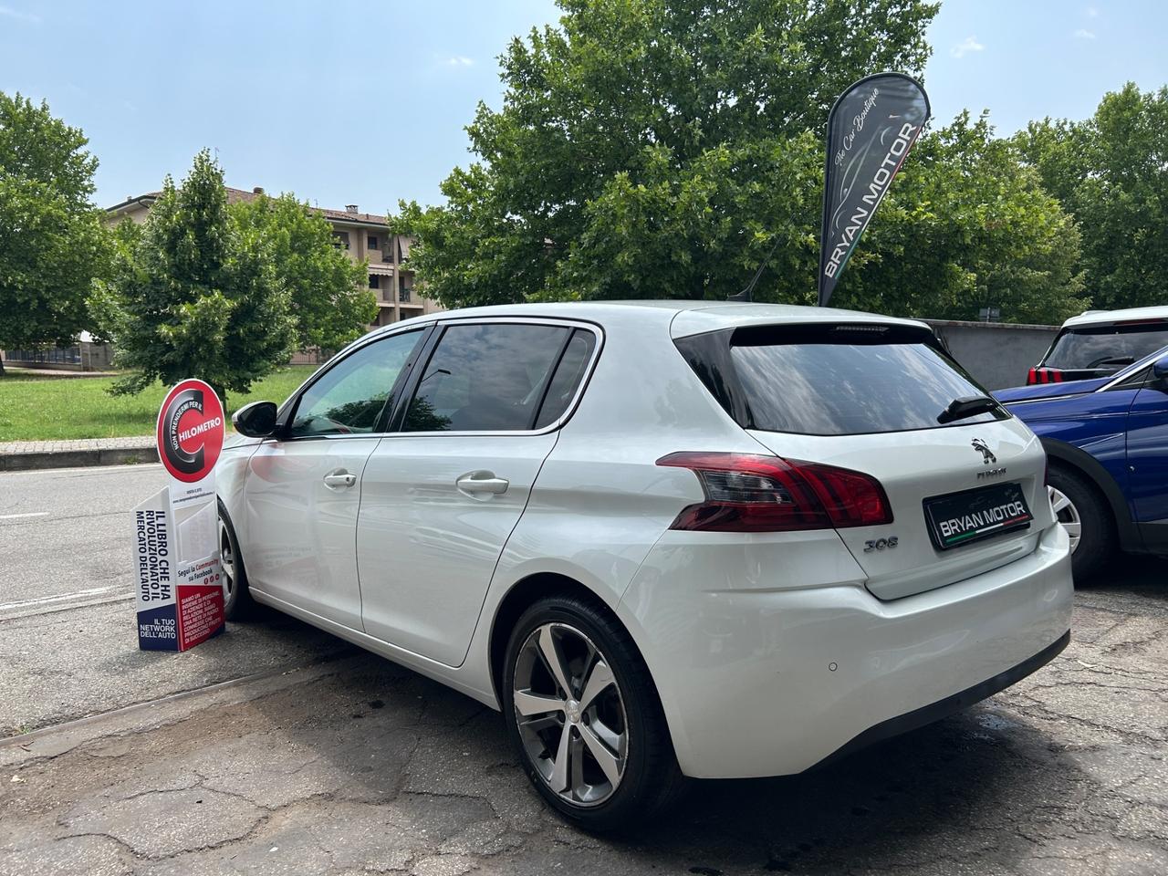 Peugeot 308 Peugeot 308 bluehdi 150S&S eat6 Allure