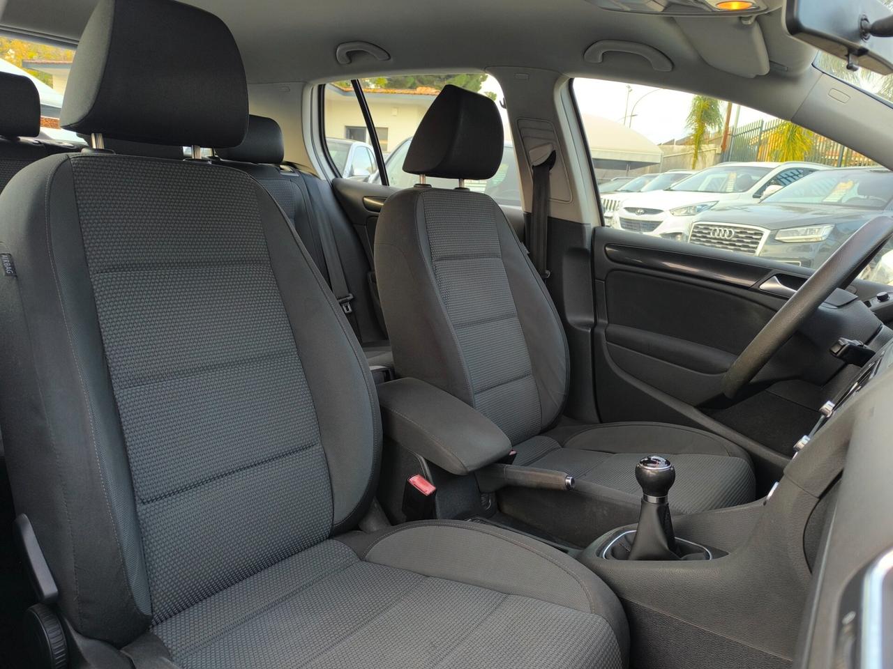 Volkswagen Golf V1.6 TDI DPF Comf. BlueMotion Tech.