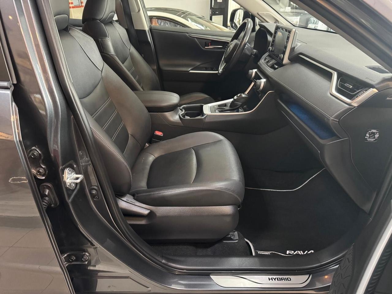 Toyota RAV 4 RAV4 2.5 HV (218CV) E-CVT 2WD Lounge PARI AL NUOVO TAGLIANDATO GARANZIA UFFICIALE