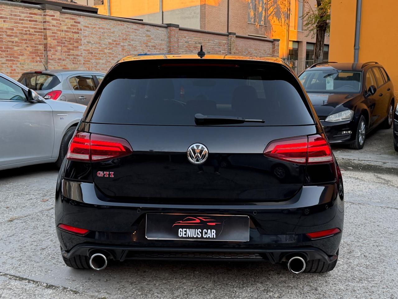 Volkswagen Golf GTI Performance 2.0 245 CV TSI DSG 3p. BMT