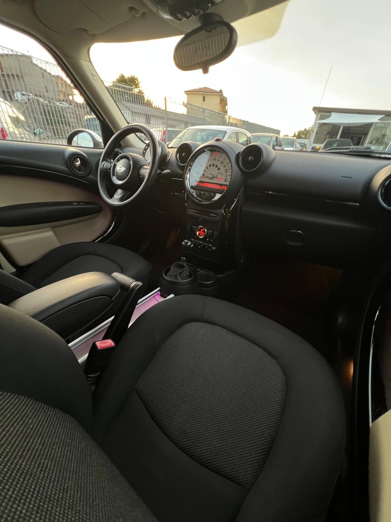 Mini Cooper Countryman 2.0 D Business Automatica