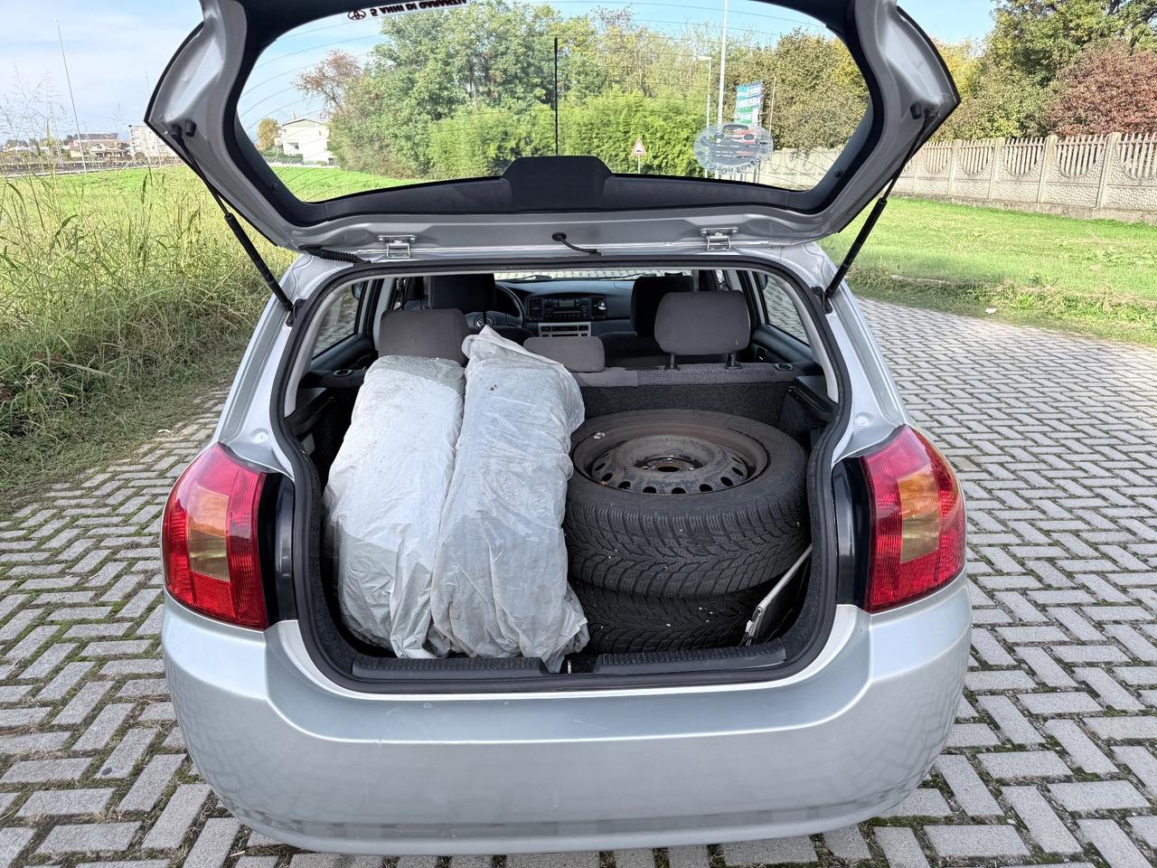 Toyota Corolla 1.6 16V 5 porte