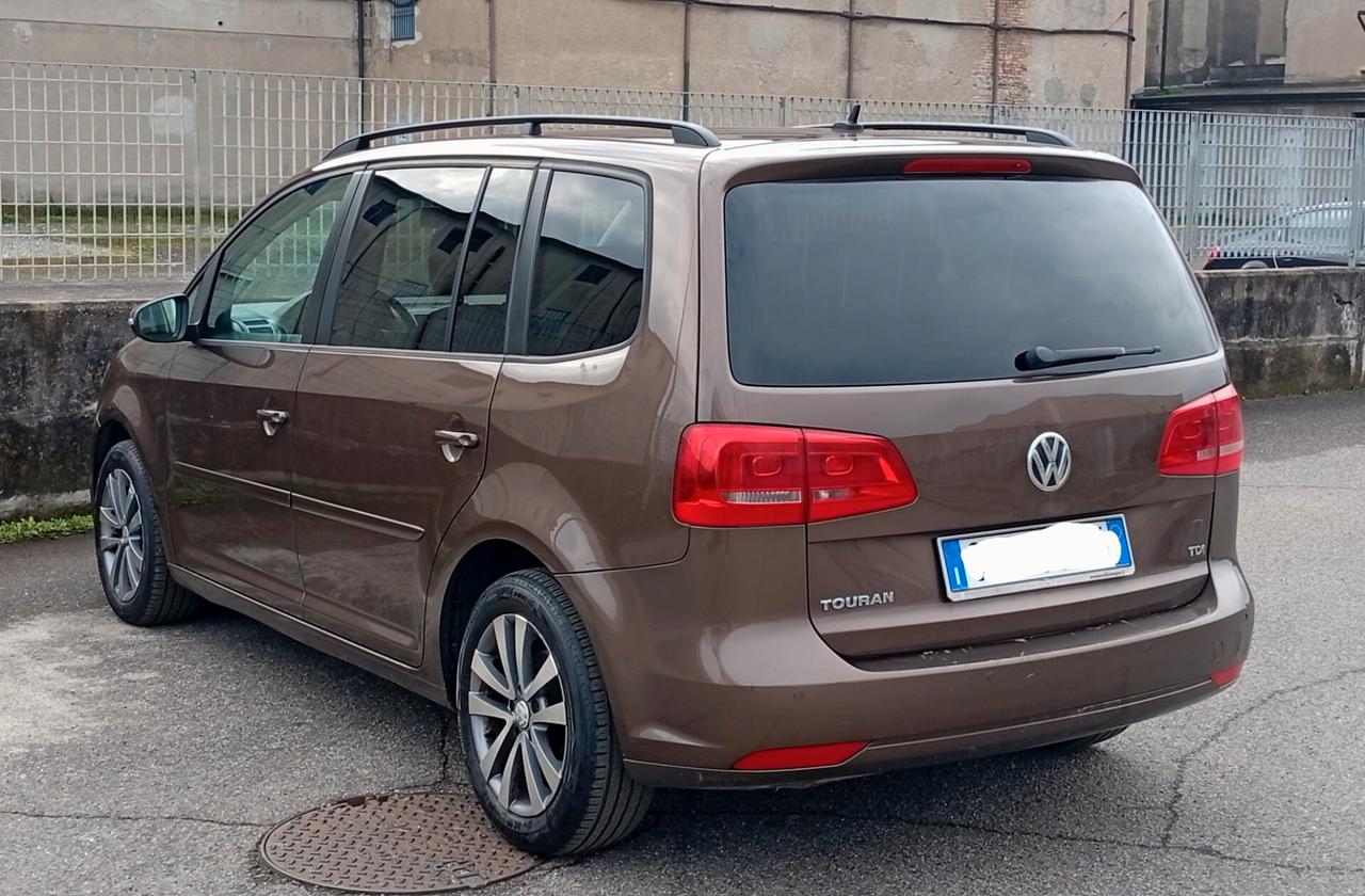 Volkswagen Touran 2015Comfortline 7 POSTII Neop Trattabile