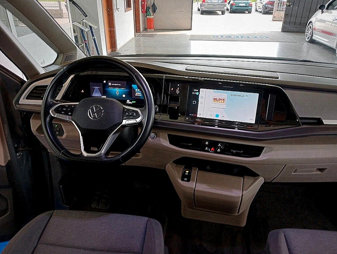 Volkswagen T7 Multivan 2.0 TDI DSG LED *VIS A VIS* CAMERA IVA INCLUSA