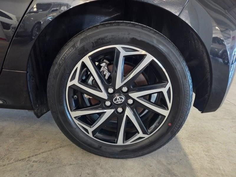 Toyota Yaris 4ª serie 1.5 Hybrid 5 porte Trend