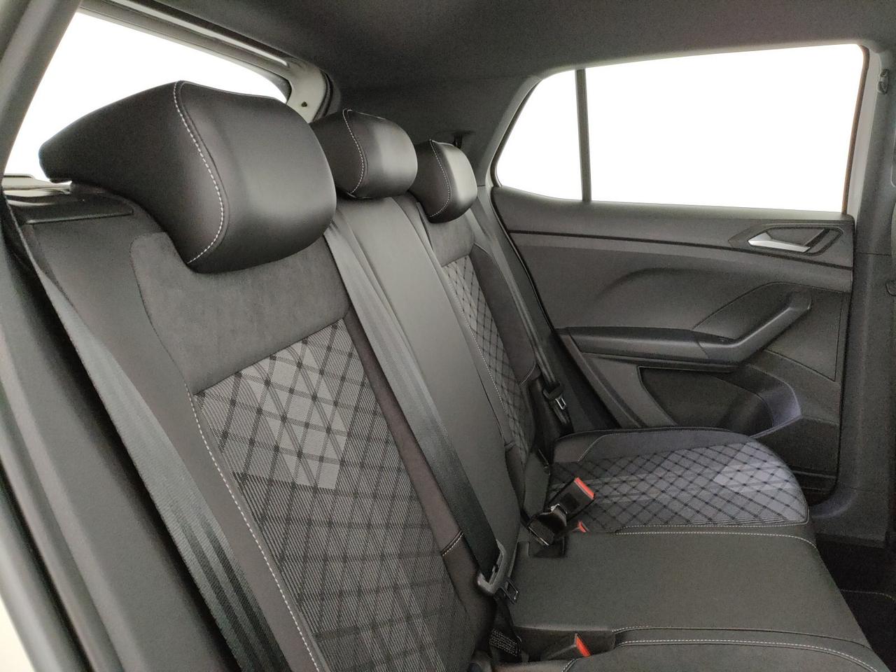 Volkswagen T-Cross 1.0 tsi r-line 115cv