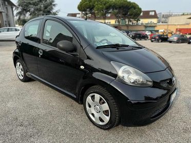 TOYOTA Aygo 90,375km Bellissima senza nessun lavoro da fare