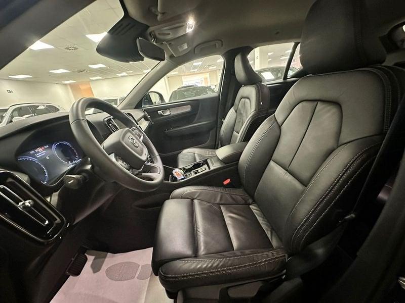 Volvo XC40 1.5 t3 Momentum 163cv auto my21