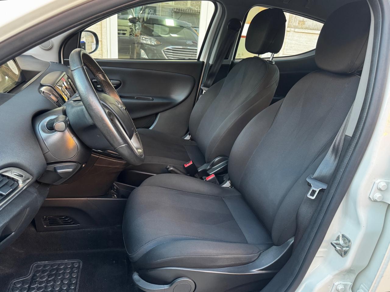 Lancia Ypsilon 1.2 69 CV Gold NEOPATENTATI