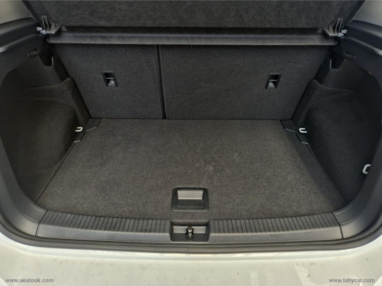 VOLKSWAGEN T-Cross 1.0 TSI Sport PACCHETTO R-LINE - TUA A € 18.900 CON USATOOK PLUS