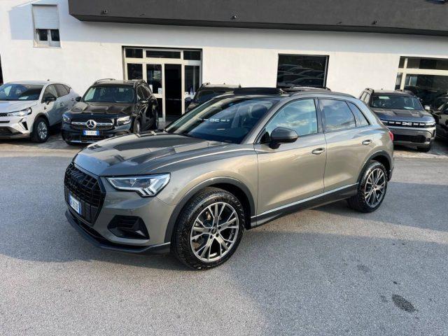 AUDI Q3 35 TDI quattro Business Advanced