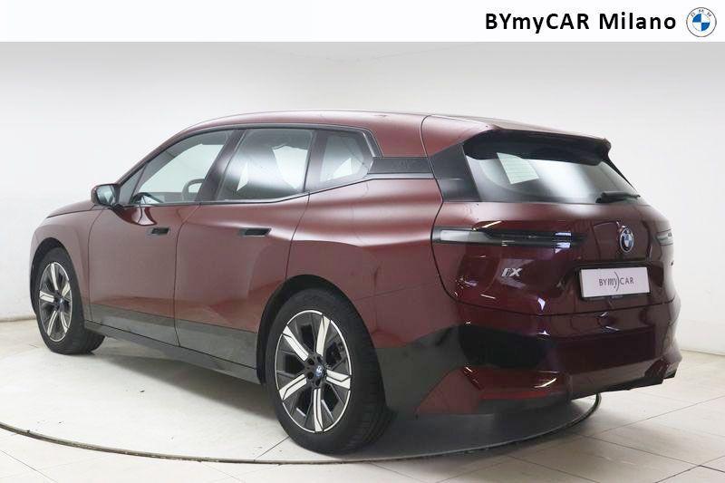 BMW iX 50 pacchetto sportivo xDrive