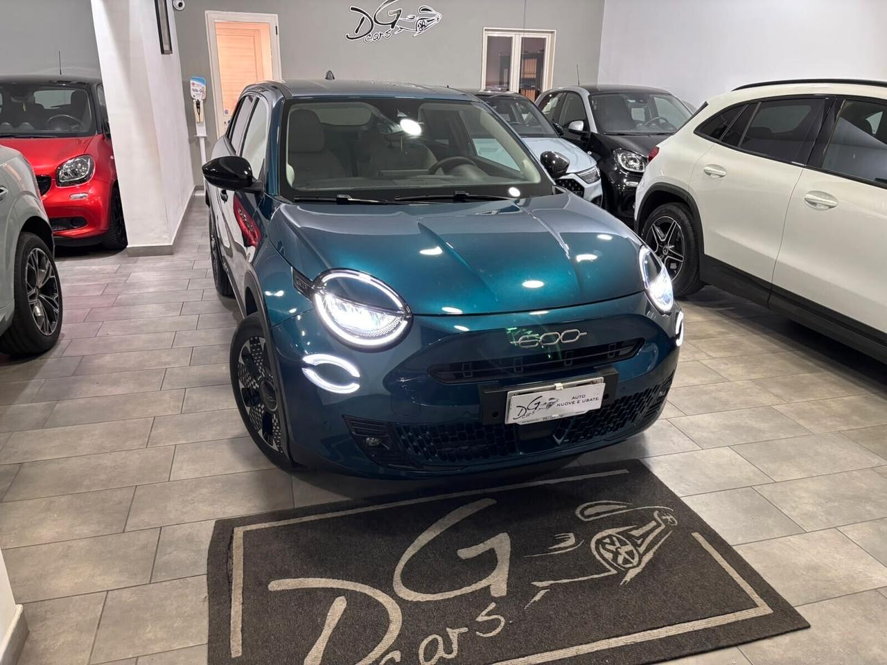 FIAT 600 HYBRID DCT MHEV "LA PRIMA" IVA ESPOSTA