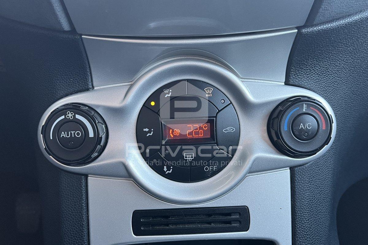 FORD Fiesta 1.4 TDCi 68CV 3 porte Titanium