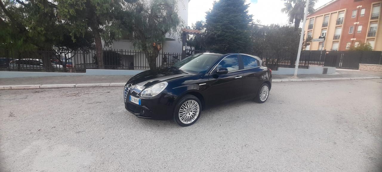 Alfa Romeo Giulietta 2.0 JTDm-2 140 CV Distinctive