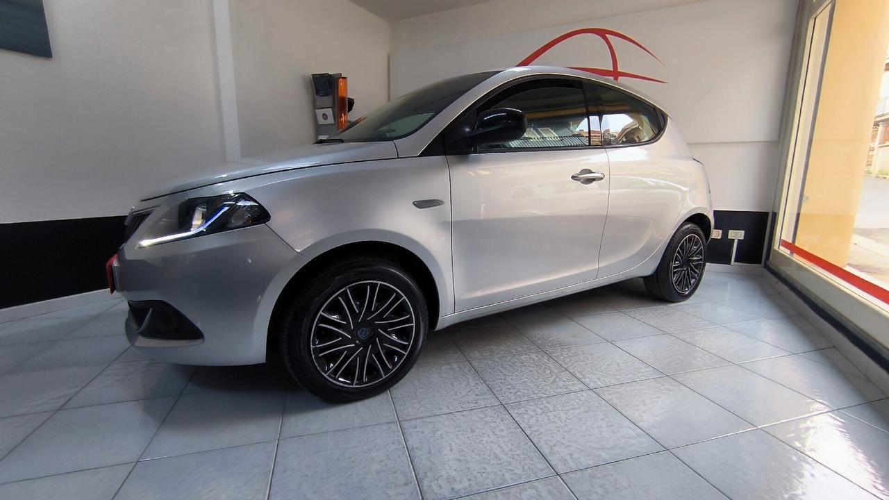 Lancia Ypsilon 1.0 FireFly 5 porte S&S Hybrid Ecochic Gold/2021- Km 27.000