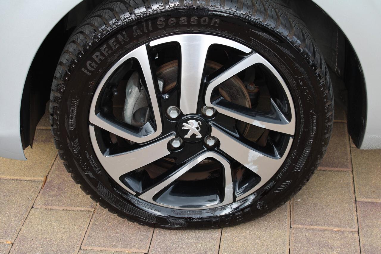 Peugeot 108 VTi 72 S&S 5 porte Allure