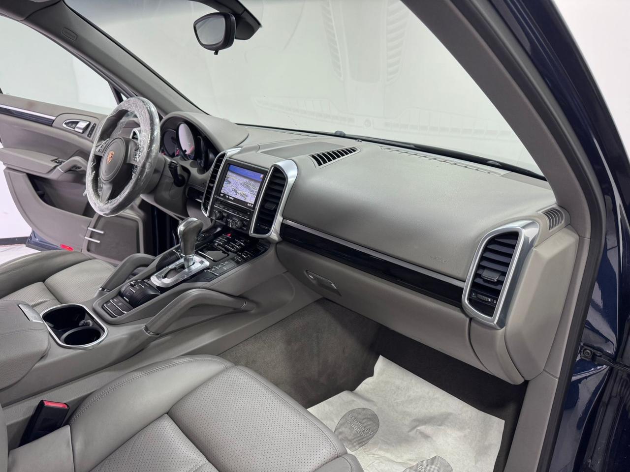 Porsche Cayenne 3.0 Diesel V6-TIPTRONIC-TAGLIANDI PORSCHE-2013