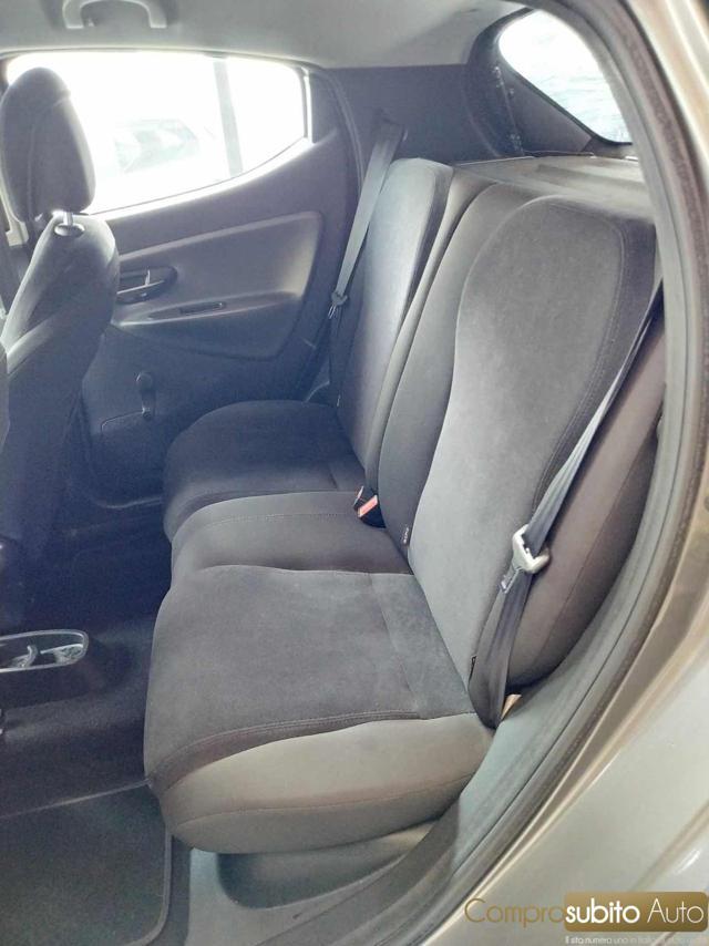 LANCIA Ypsilon 1.2 69 CV ( Garanzia 12 Mesi)