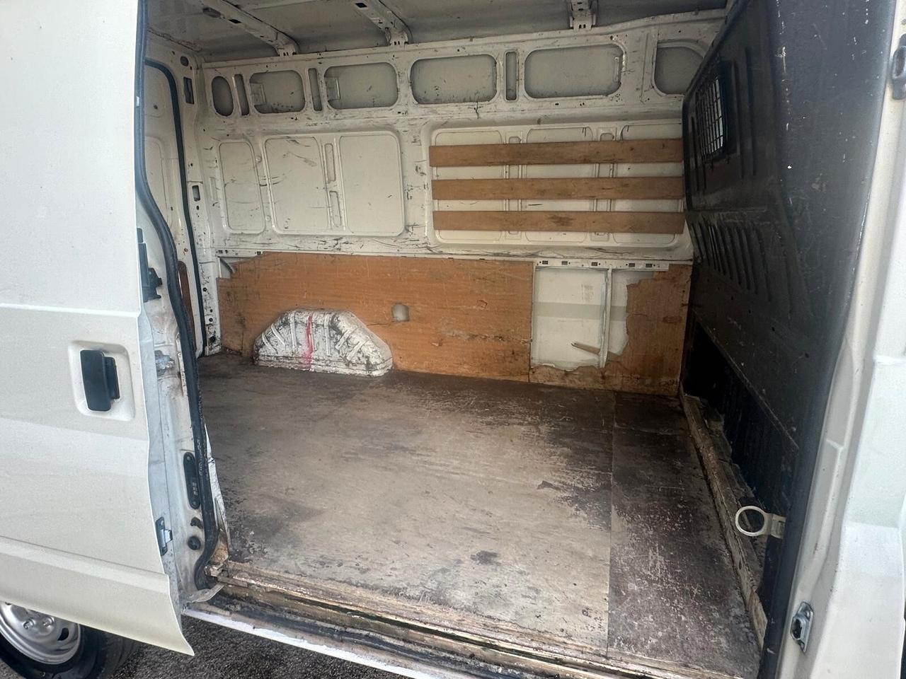 FORD TRANSIT 2.0 TD 280 M VAN