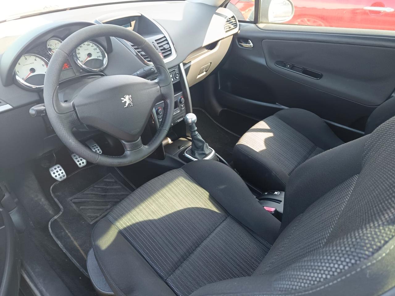 Peugeot 207 1.6 HDi 112CV CC Tecno Tua a 91€ al mese