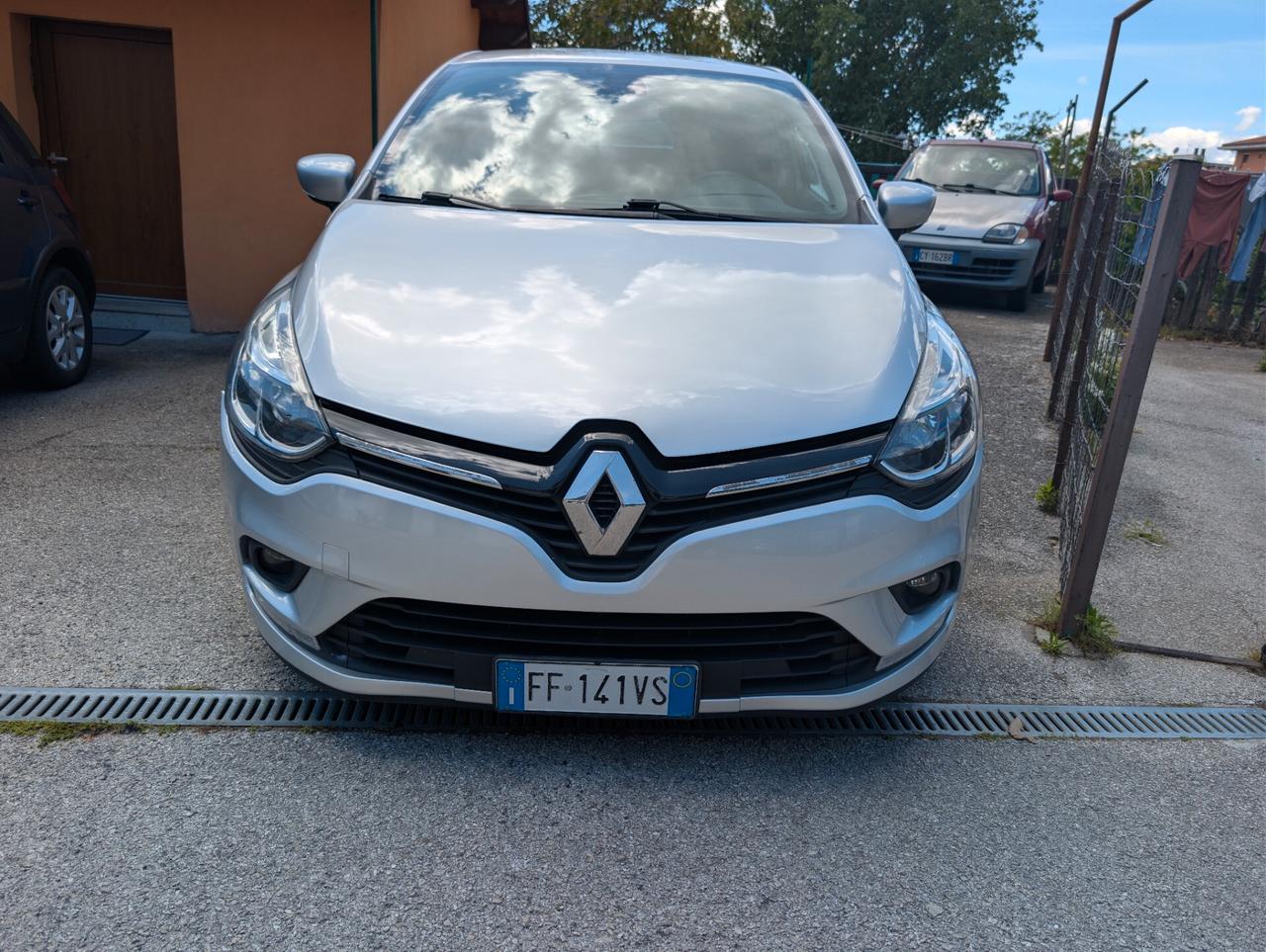 Clio 1.5 Diesel 2017 — Neopatentati — Garanzia