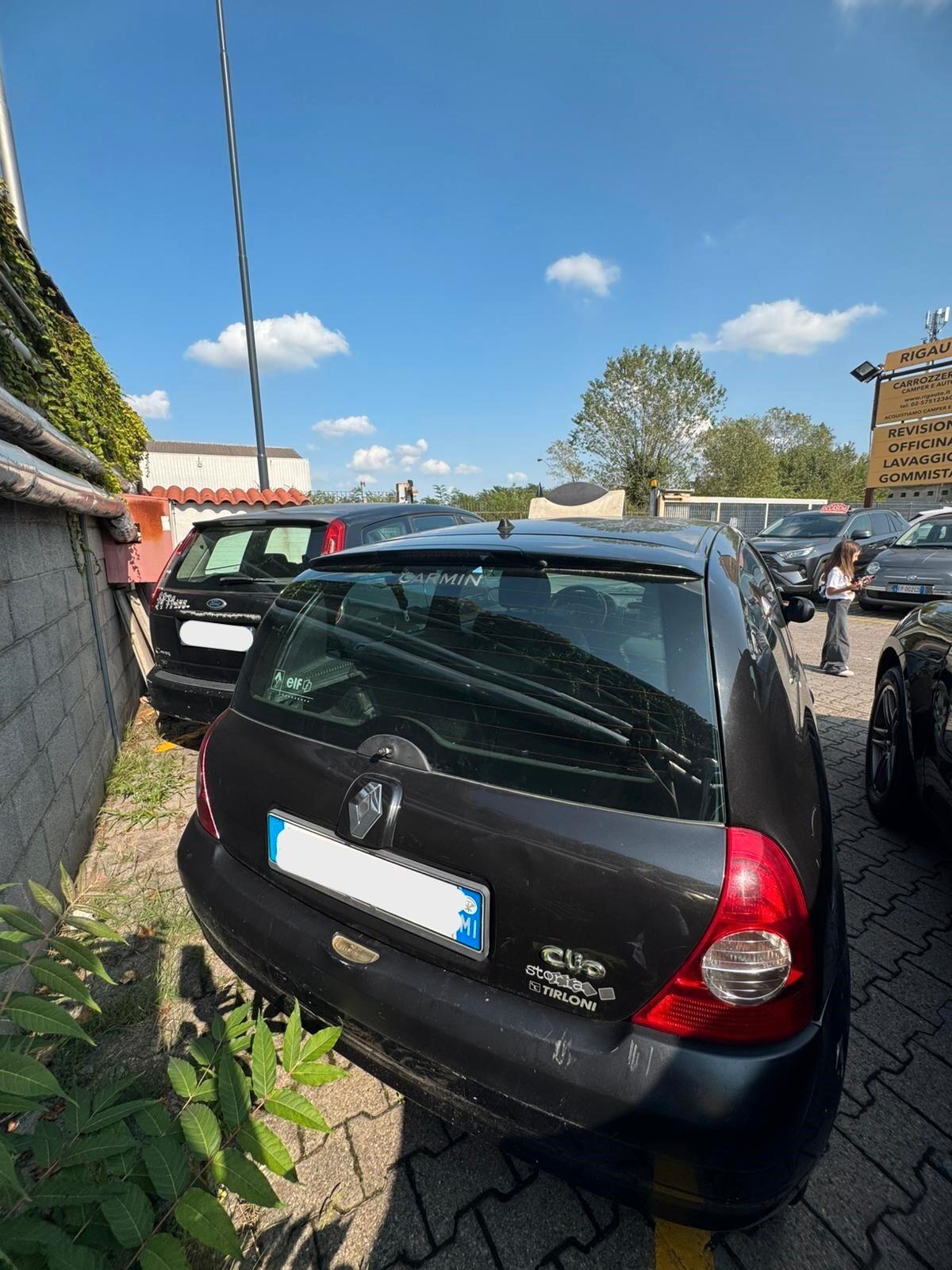RENAULT CLIO NEOPATENTATI