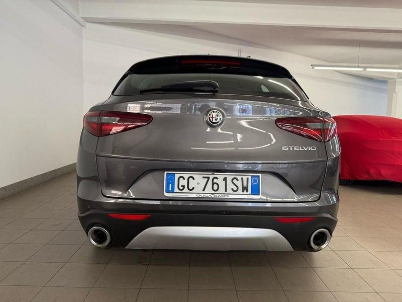 Alfa Romeo Stelvio 2.2 Turbodiesel 160 CV AT8 RWD AUTOCARRO