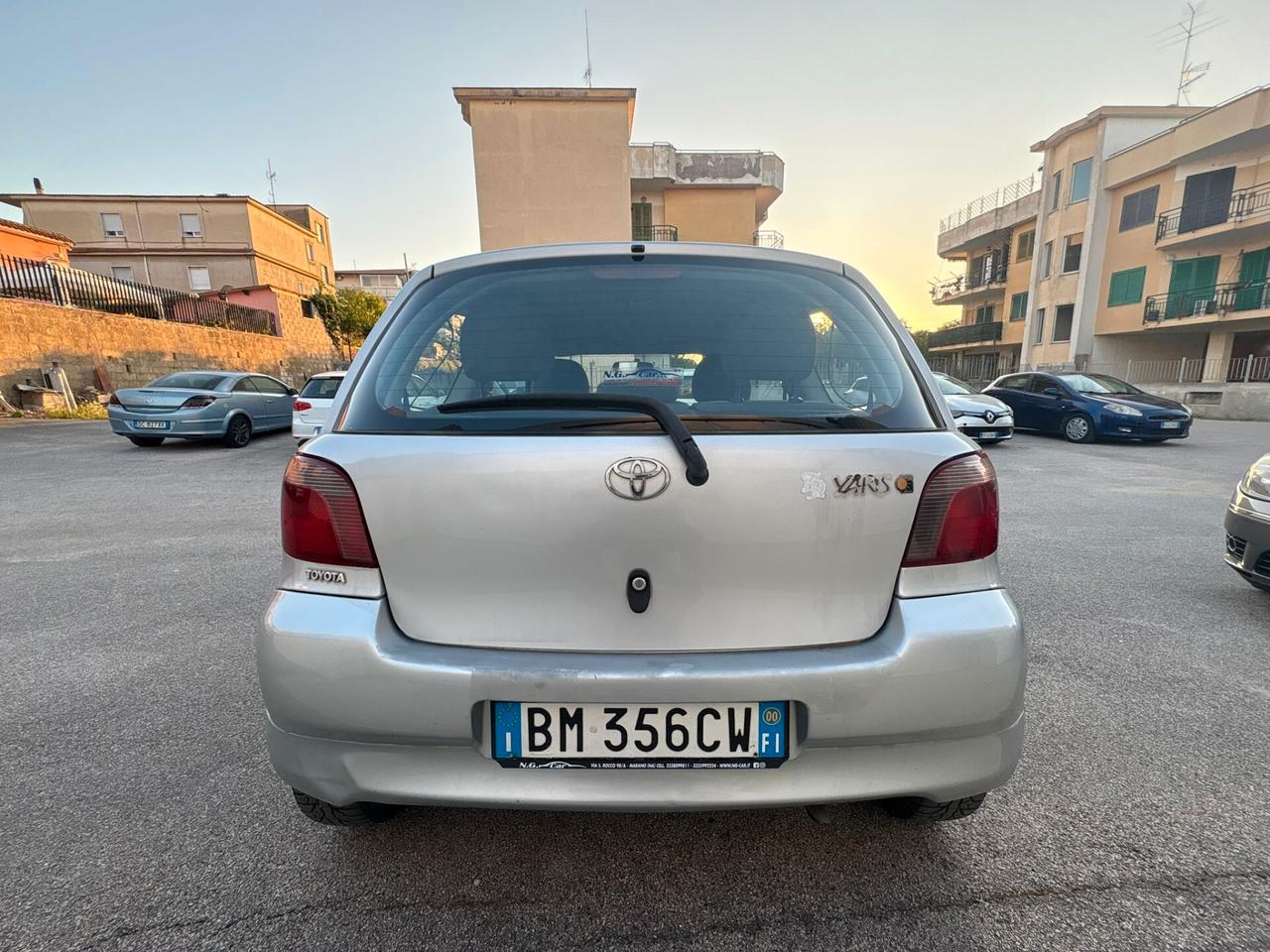 Toyota Yaris 1.0i 16V cat 3 porte
