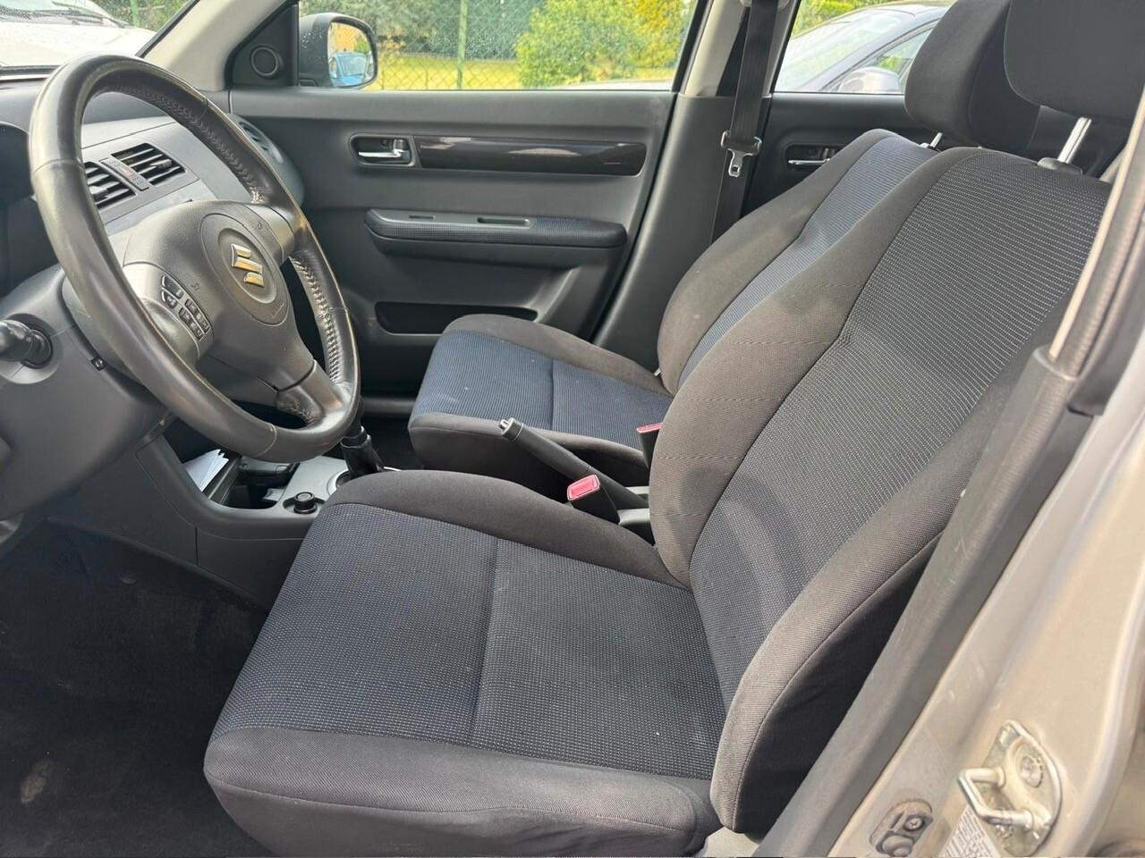 Suzuki Swift 1.3 4x4 5p. GL