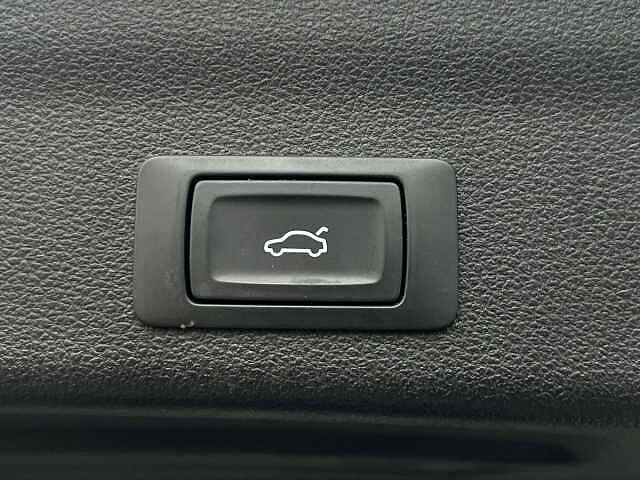 Audi A6 Avant 40 2.0 TDI S tronic Business Sport