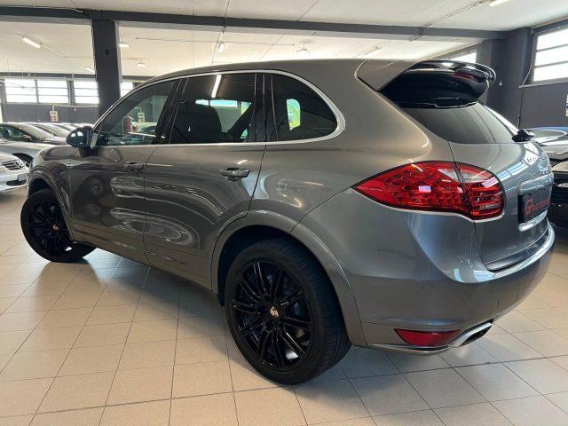PORSCHE Cayenne 3.0 V6 tdi 245CV PACCHETTO GTS ORIGINALE !