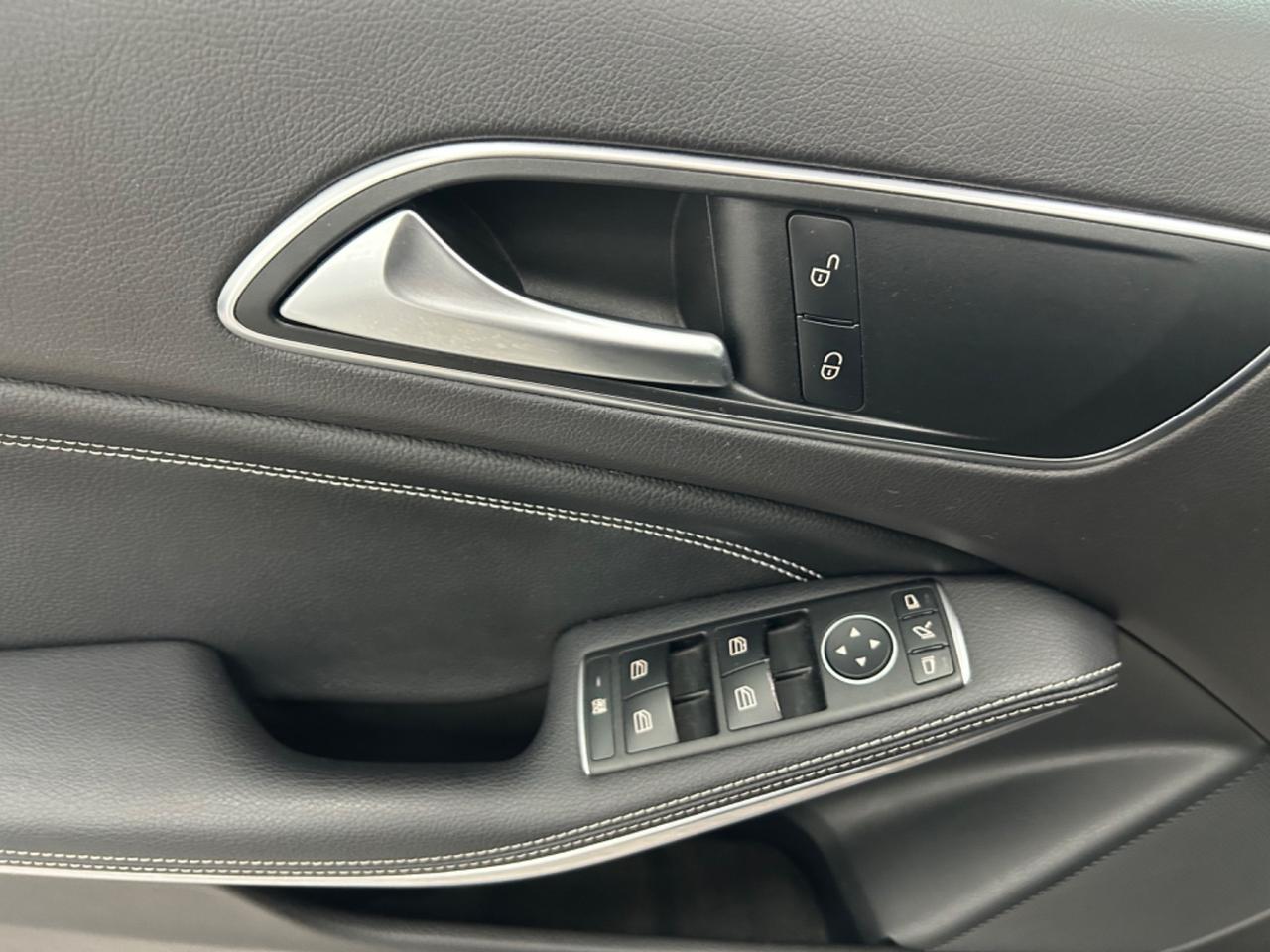 Mercedes CLASSE A Sport 2018 finanziabile