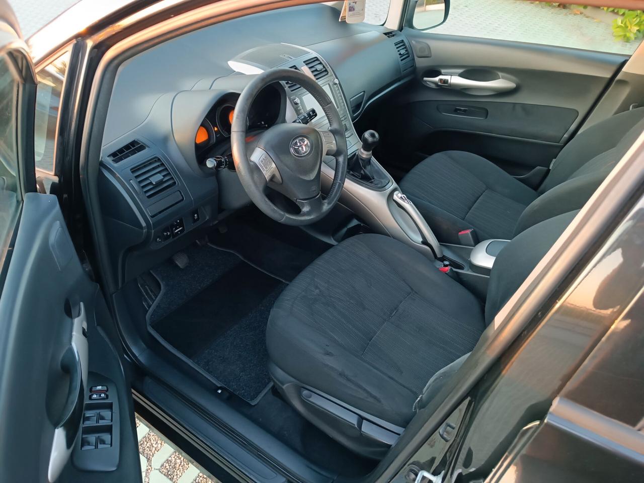 Toyota Auris 1.6 M-MT 5 porte Sol