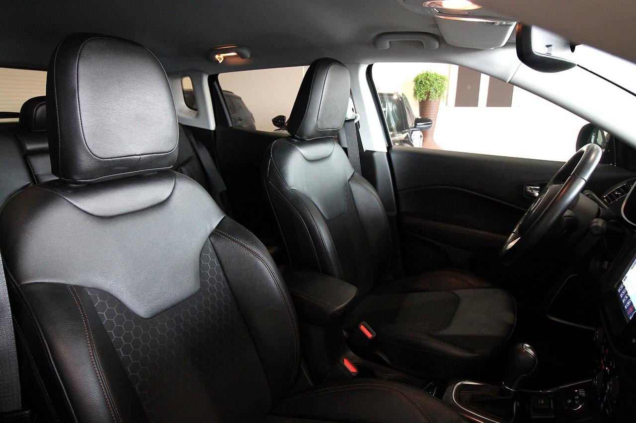 JEEP COMPASS 1.3 TURBO 4Xe LIMITED