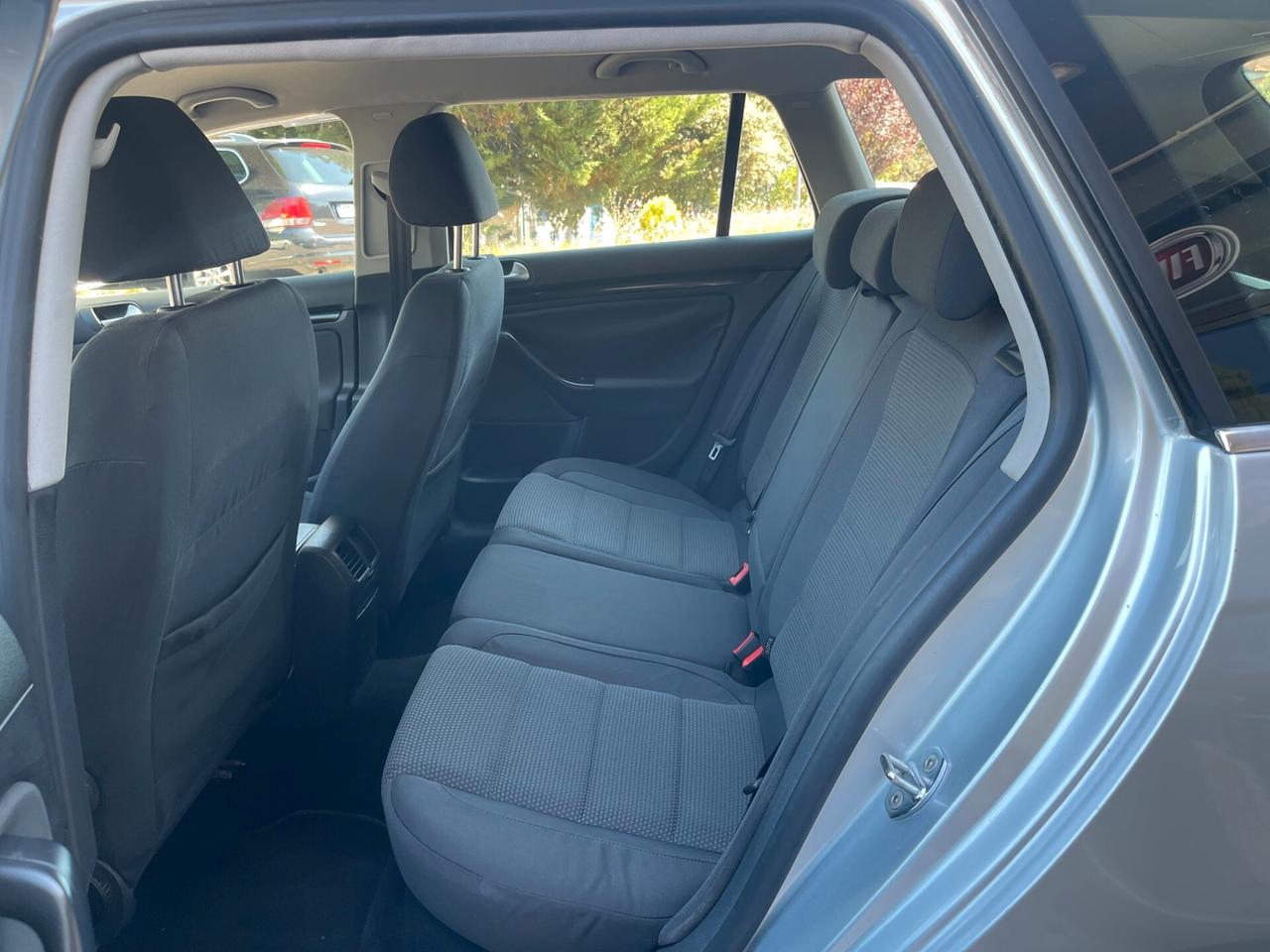 Volkswagen Golf Variant 1.6 TDI DPF Trendline NEO PATENTATI