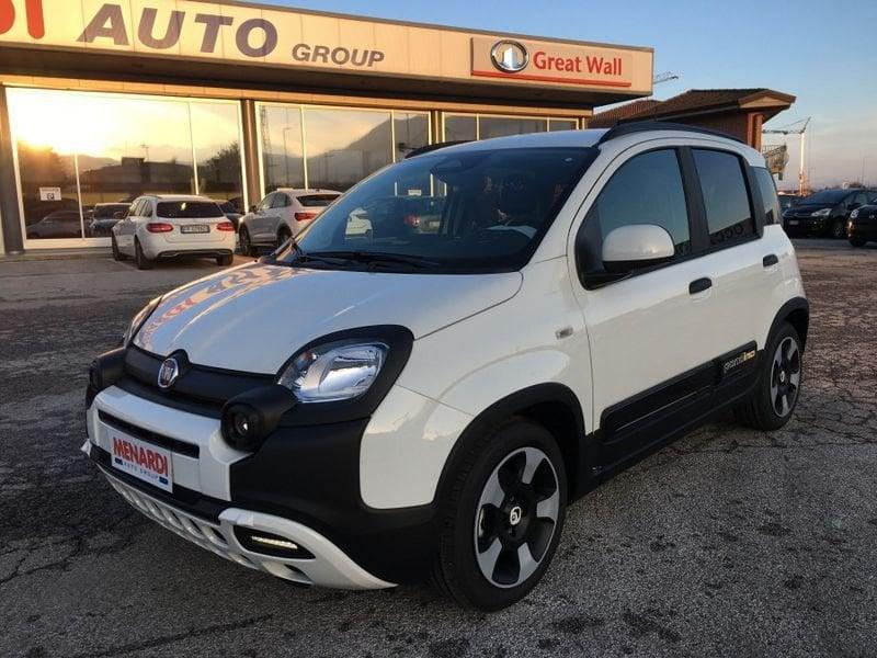 FIAT Panda Pandina 1.0 65cv Hybrid Cross 5 POSTI+VETRI SCURI+PDC