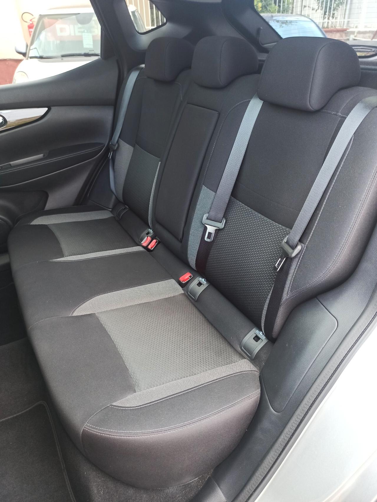 Nissan Qashqai 1.5 dCi 115 CV N-Connecta Tetto Panoramico