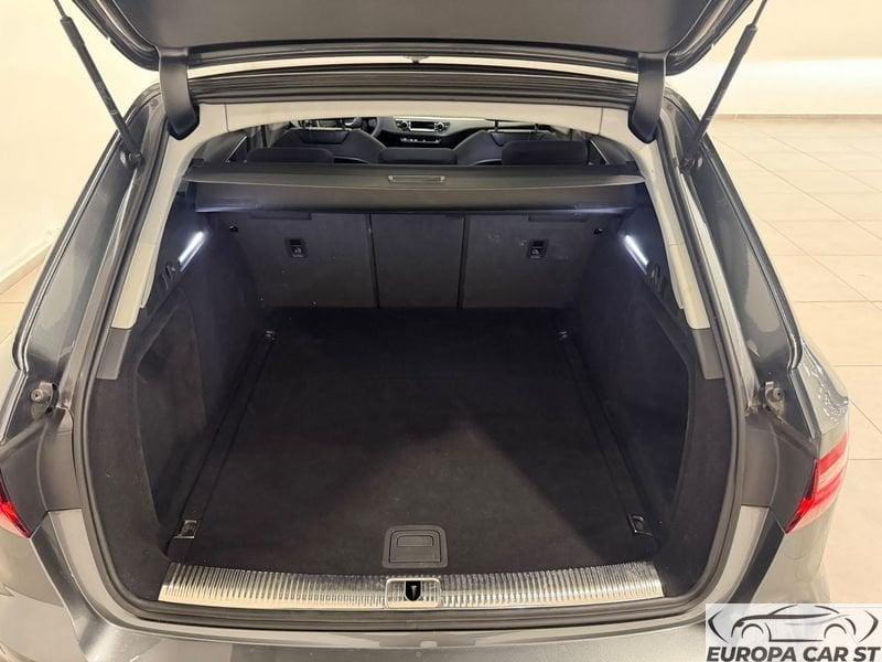 Audi A4 2.0 30 TDI 136cv S TRONIC