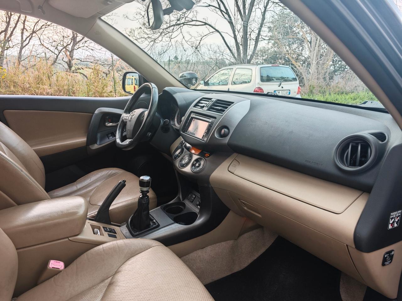 Toyota RAV 4 RAV4 2.2 D-4D 150 CV Luxury