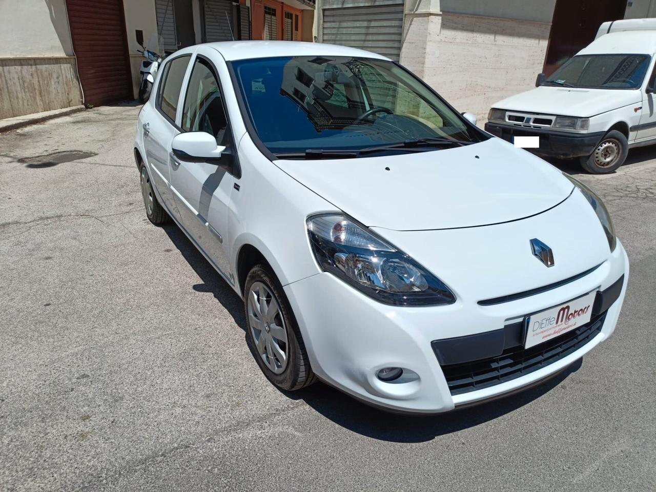 Renault Clio 1.2 16V 5 porte GPL Yahoo!