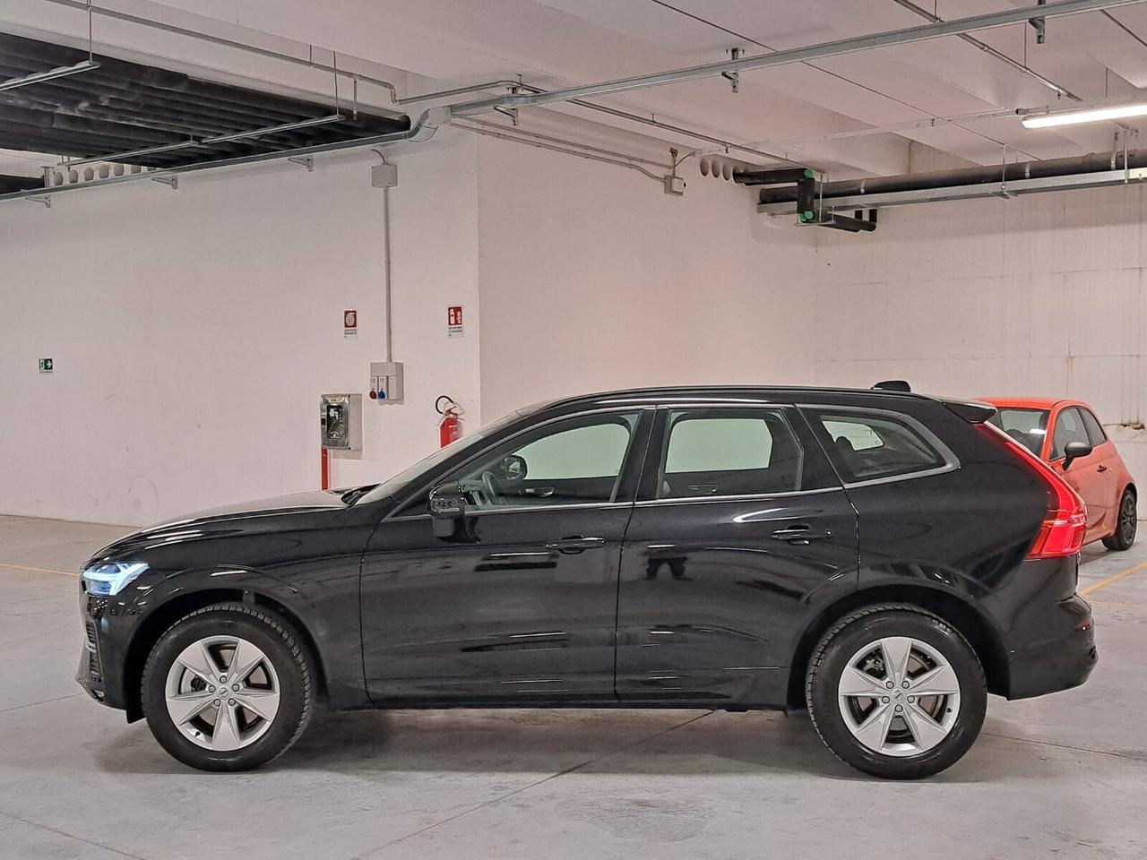 Volvo XC 60 2000 B4 (D) 197CV Mild-Hybrid Momentum AWD Automatico