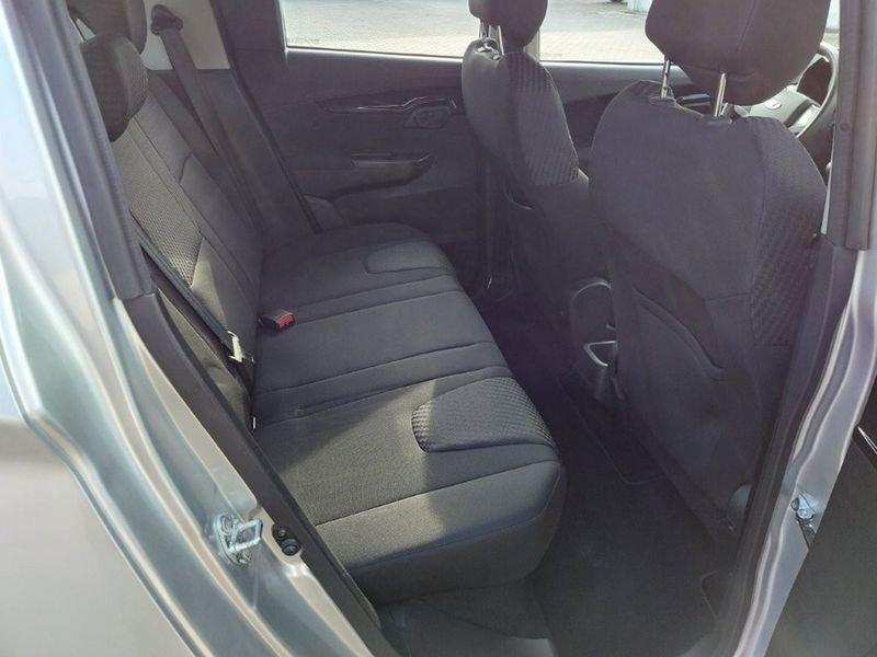 Mahindra KUV100 1.2 K8 FWD