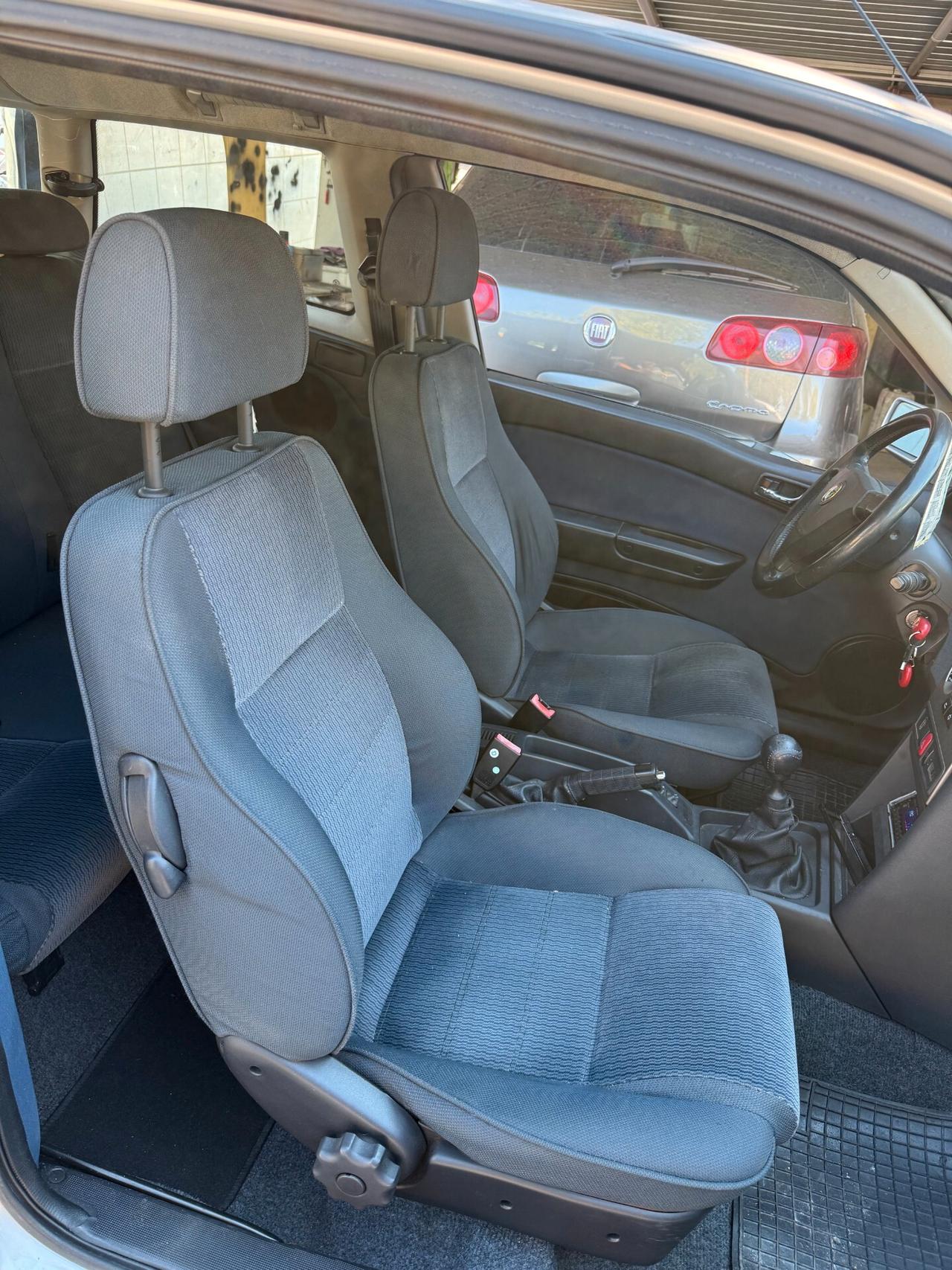 Alfa Romeo 145 1.9 JTD - 130 mila km - ASI