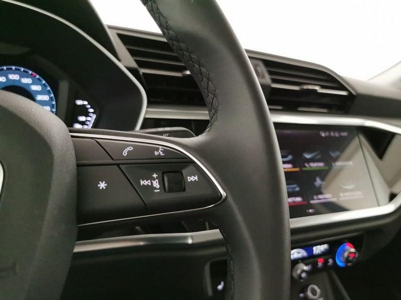 Audi Q3 I 2019 Sportback Sportback 35 2.0 tdi S Line Edition s-tronic